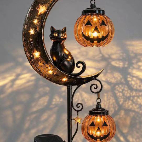 Pumpkin Lantern Halloween - ハロウィーンの黒猫とカボチャの月をモチーフにしたガーデンランプ。庭に立てて飾るライトで、屋外でも使用可能。防水加工を施した金属製のカボチャ型ライト。