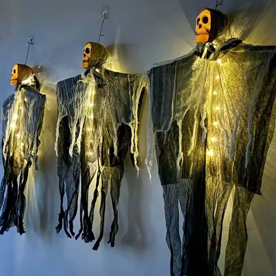 ハロウィン光るスカルスケルトンガーゼ吊り下げゴースト、屋内外 - Halloween Skeleton Decoration のレビューと価格