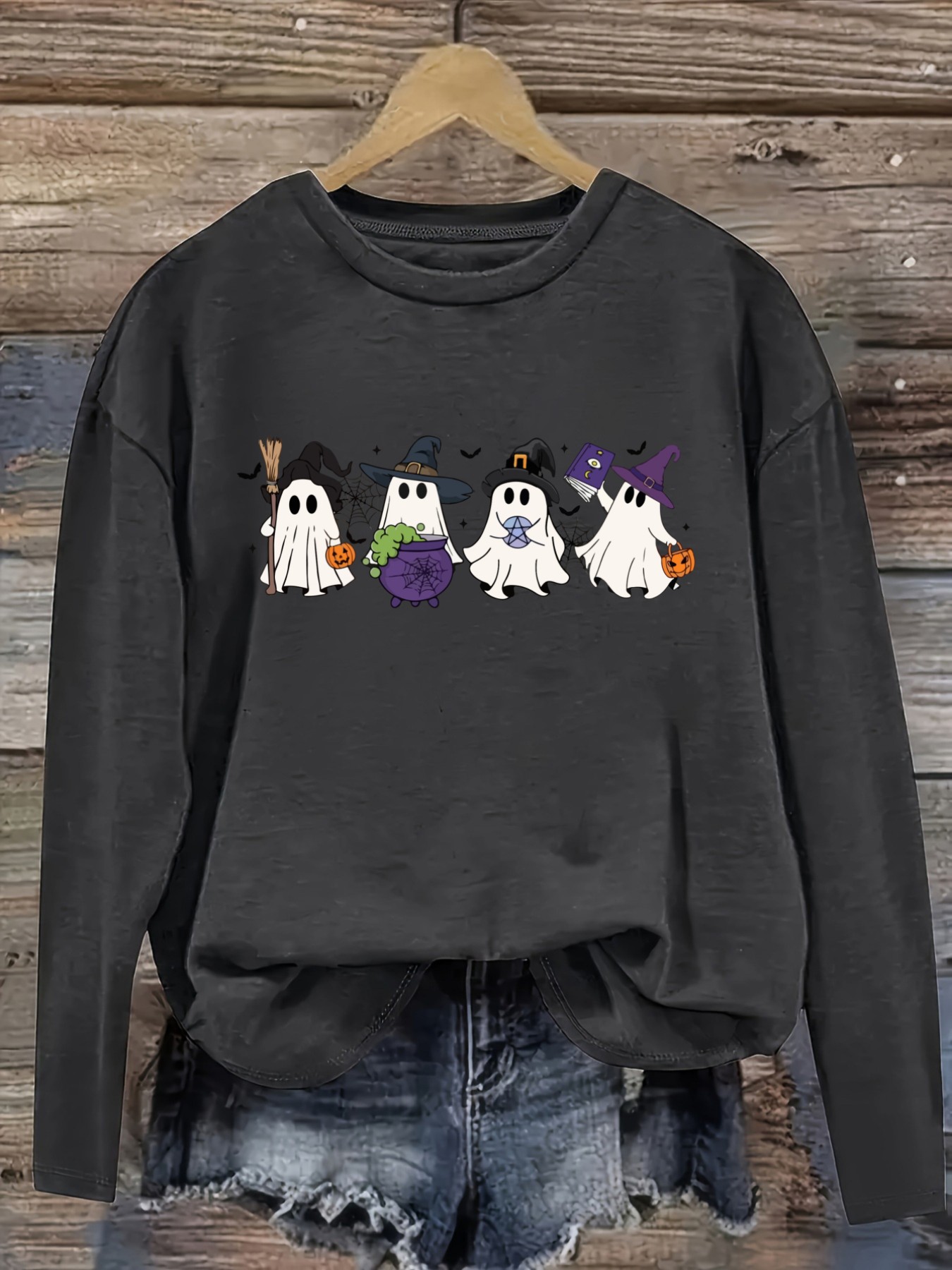 レディースカジュアル長袖クルーネックTシャツ、かわいいハロウ - Halloween Costume Adult のレビューと価格